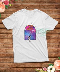 Astronout Space Planet Balloons T-Shirt