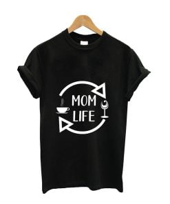 MOM LIFE T-shirt