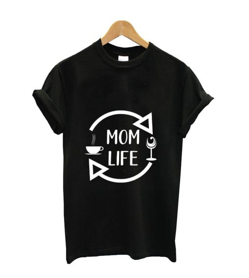 MOM LIFE T-shirt